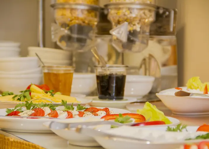 Отель Romantica 3*