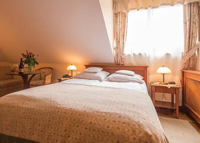 Отель Romantica